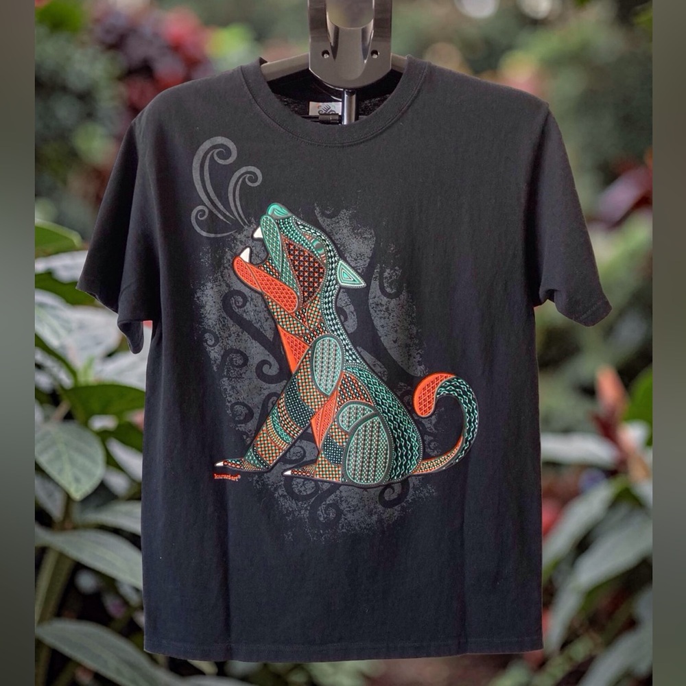 Karani-Art Mexican Folk Art Alebrije Dog Raised Ink Graphic Tee M